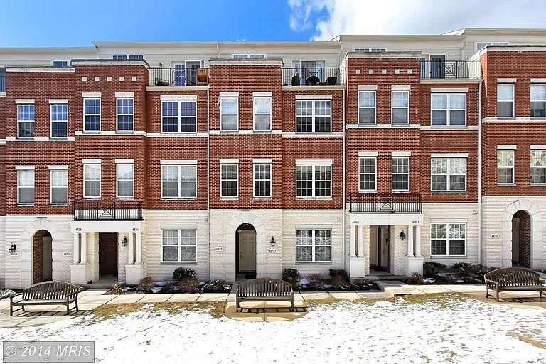 1st image of 4494A Beacon Grove Cir