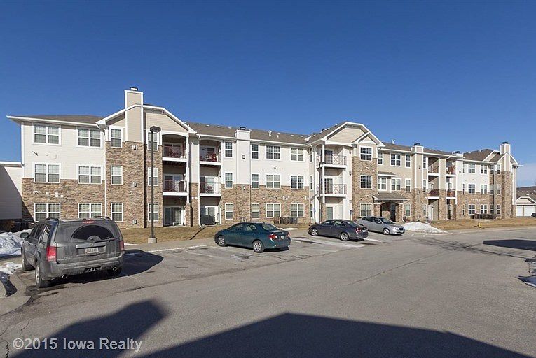 1st image of 1331 SE University Ave Unit 205