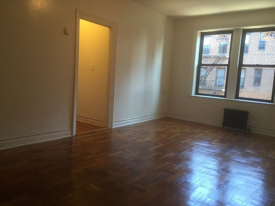 2nd image of 245 Lenox Rd APT 4A