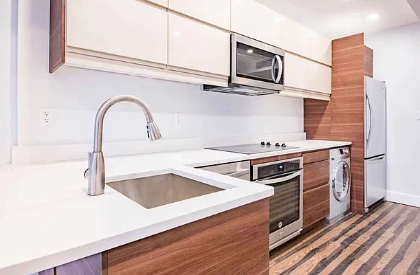 Rented by Urban Real Estate Property Group Inc | media 2