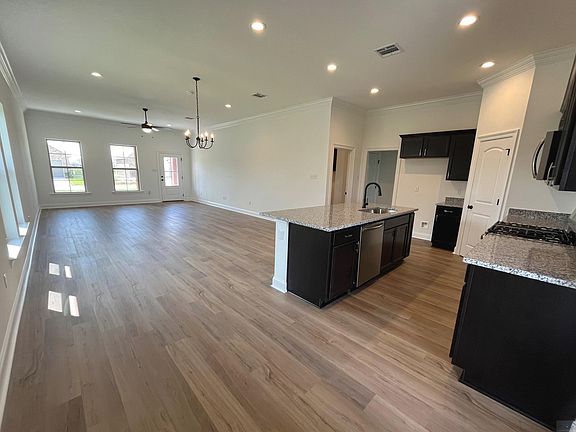 2nd image of 1419 Tina St