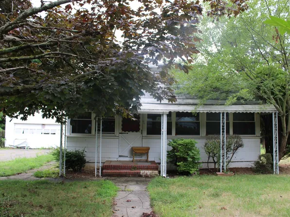 51 Bogota Road, Mastic Beach, NY 11951