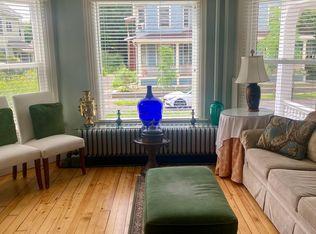 9 Butler Pl, Northampton, MA 01060
