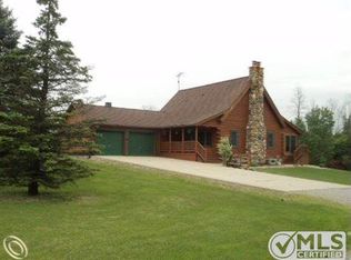 632 Braidwood Rd, Riley, MI 48041