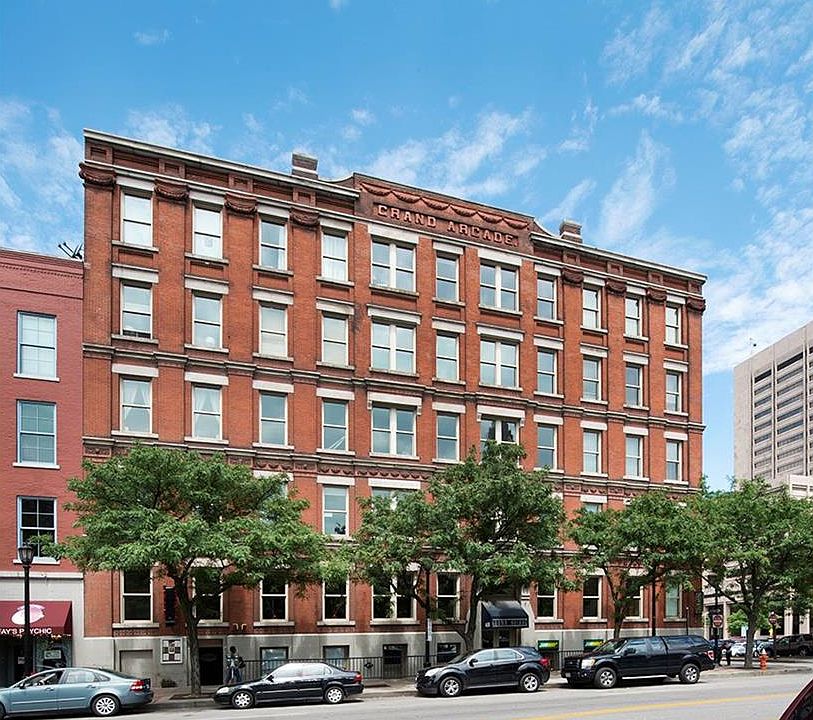1st image of 408 W Saint Clair Ave APT 406