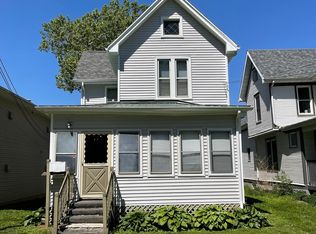 521 S Van Buren St, Iowa City, IA 52240