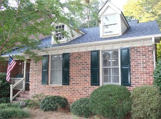 1 Milpond Ln, Greensboro, NC 27455