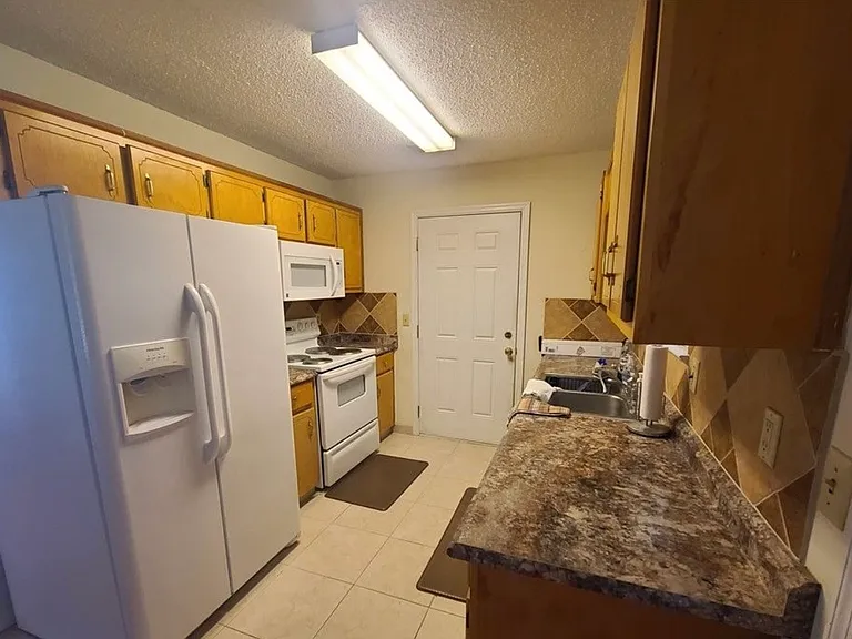 20 W Kenny Dr — Photo 16