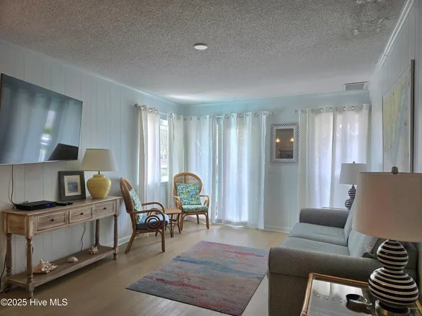 301 Commerce Way E #104, Atlantic Beach, NC 28512