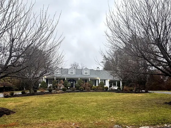 357 Sprague Rd, Penn Valley, PA 19072