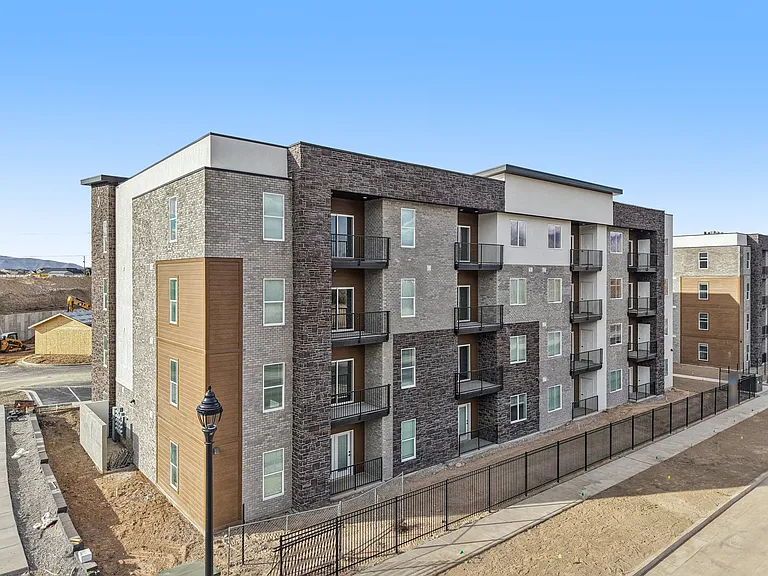 River Meadows Apartments — Photo 79