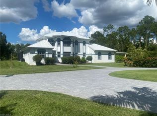 6181 Shady Oaks Ln, Naples, FL 34119