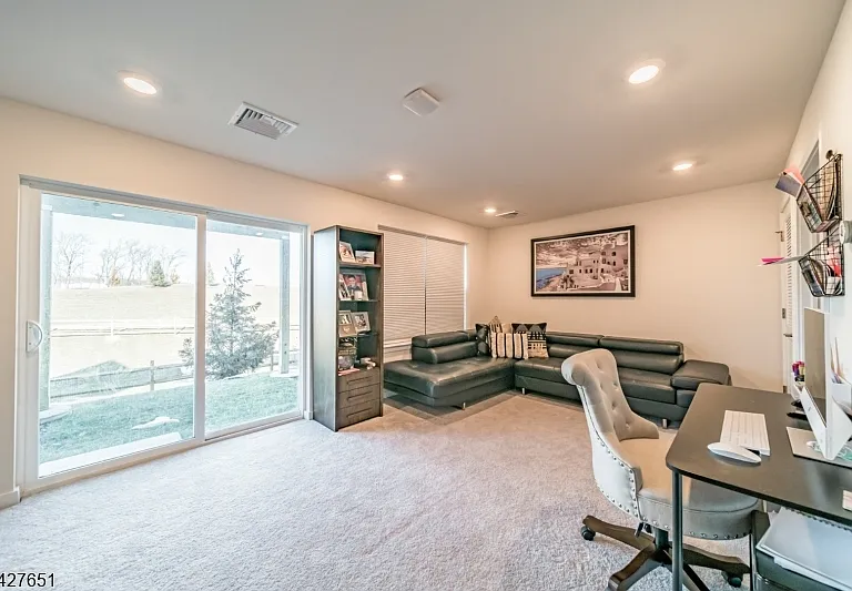 26 Colgate Dr — Photo 28