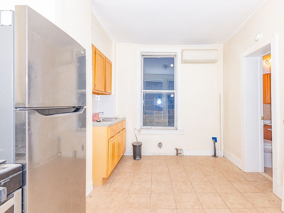 1st image of 62 Steuben St #1L