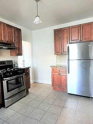3rd image of 25-98 46th St #2FR