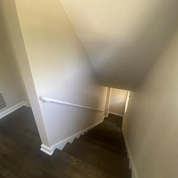 711 N College Ave #2 — Photo 12