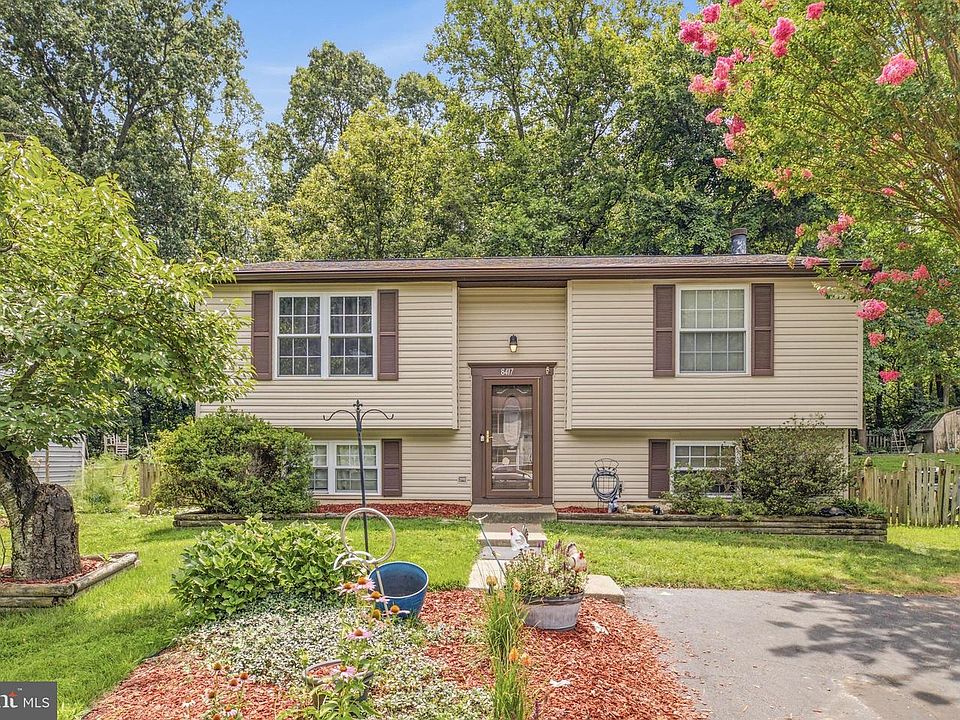 1st image of 8417 Great Lake Ln