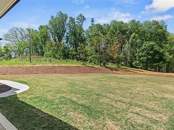 4th image of 386 Haley Farm Rd