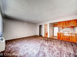 218 W Clemmens Ln #10, Fallbrook, CA 92028