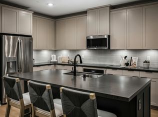 30075 Zenith Dr, Lake Elsinore, CA 92532
