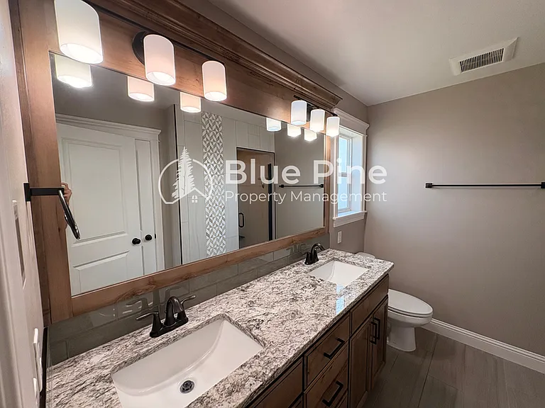1890 Mesa Canyon Dr — Photo 10