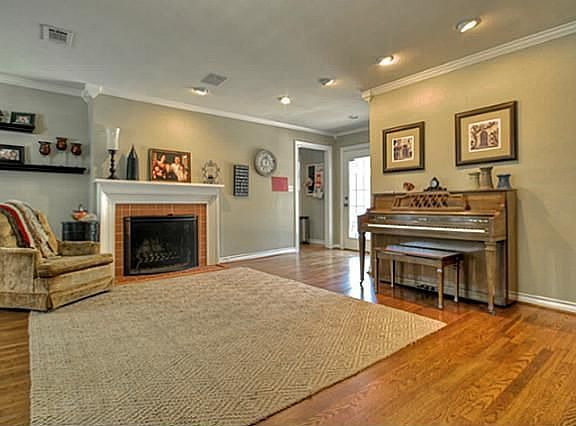 5th image of 3724 S Hills Ave