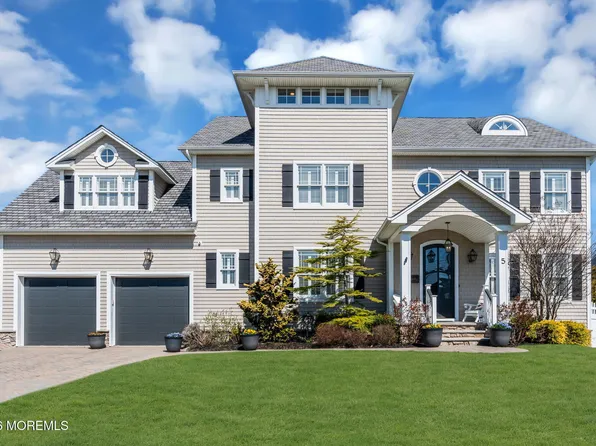 5 Riverdale Avenue, Monmouth Beach, NJ 07750