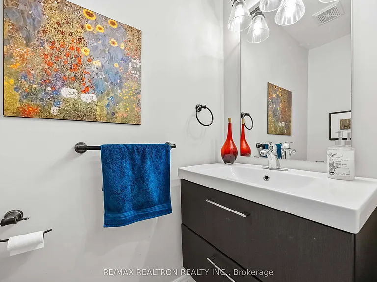 23 Amberty St — Photo 13