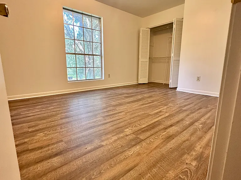 1519 Roswell Dr — Photo 5