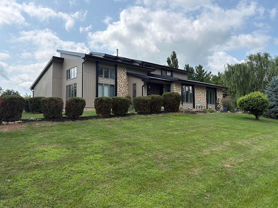 1st image of 119 Schelich Dr