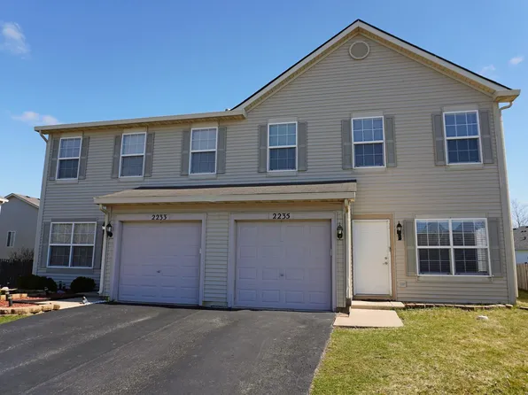 2235 Rebecca Cir, Montgomery, IL 60538