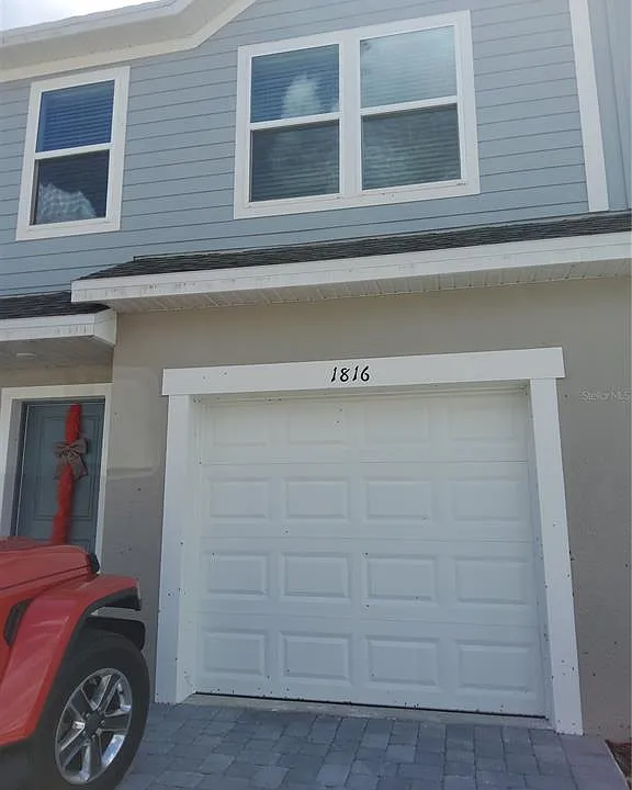 1816 Fan Palm Dr