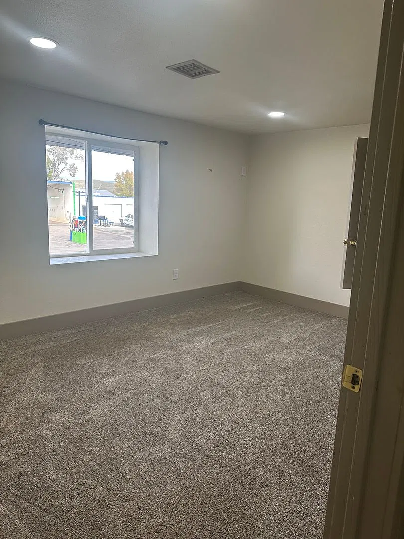Apartment — Photo 4