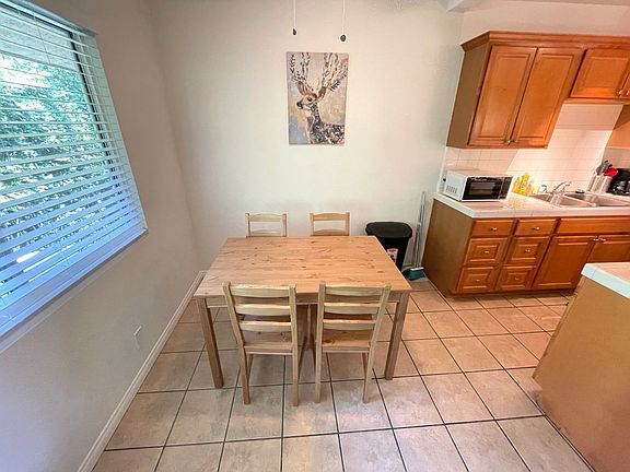 3rd image of 3771 Jasmine Ave APT 09