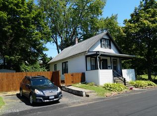 69 Pleasantview Ave, Albany, NY 12203