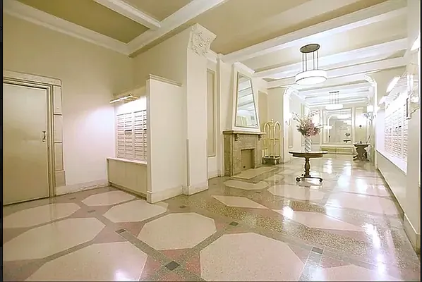 Rented by Manhattan Realty Group | media 3