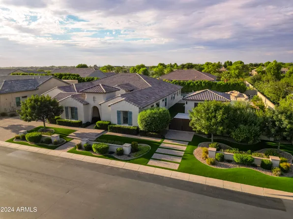 2582 E MUIRFIELD Street, Gilbert, AZ 85298