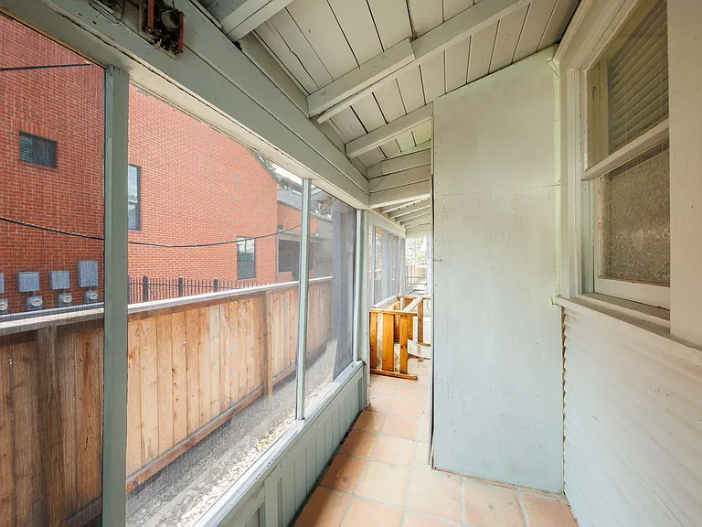 1805 Nueces St — Photo 31