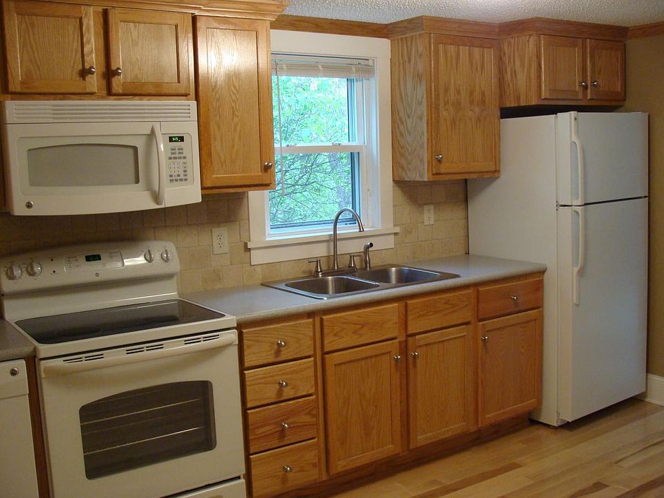 2nd image of 11408 Winnetka Ave N