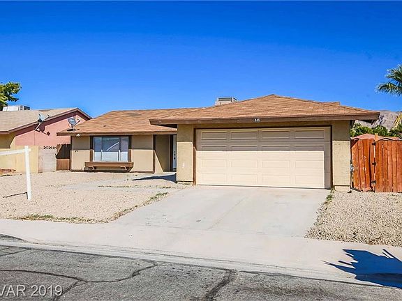 3rd image of 845 Dawn Dr