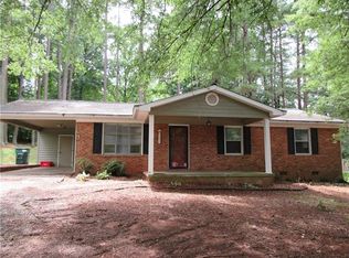 1053 Whispering Pines Dr, Newton, NC 28658