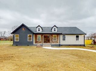 851 W Main St, Smithville, TN 37166