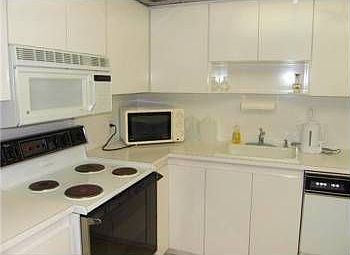 5th image of 100 Bayview Dr APT 518