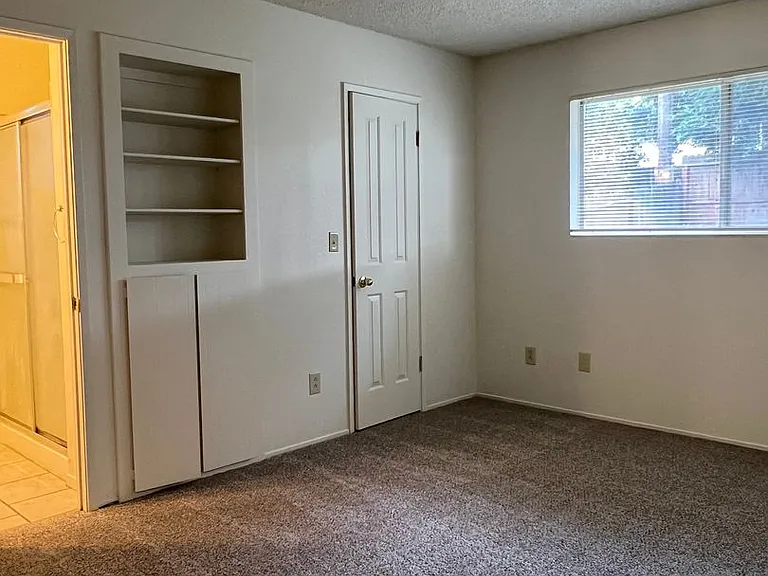 7120 Van Maren Ln — Photo 13