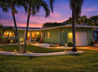 16129 4th St E, Redington Beach, FL 33708
