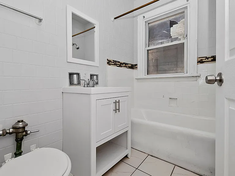 7956 S Normal Ave — Photo 10