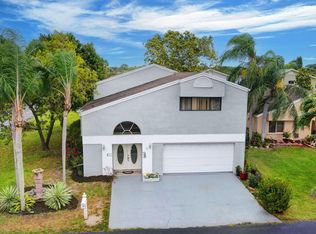 2 Dalton Pl, Boynton Beach, FL 33426