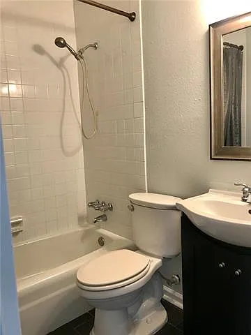 4400 Ithaca St — Photo 12