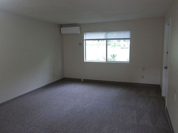 5th image of 607 Park St APT 16
