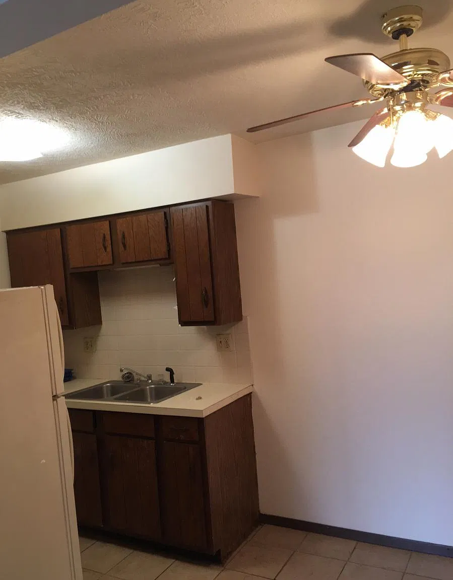 2 bed, 900 sqft, $825 — Photo 3